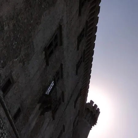 Amelia Πανσιόν Bracciano (Rome)